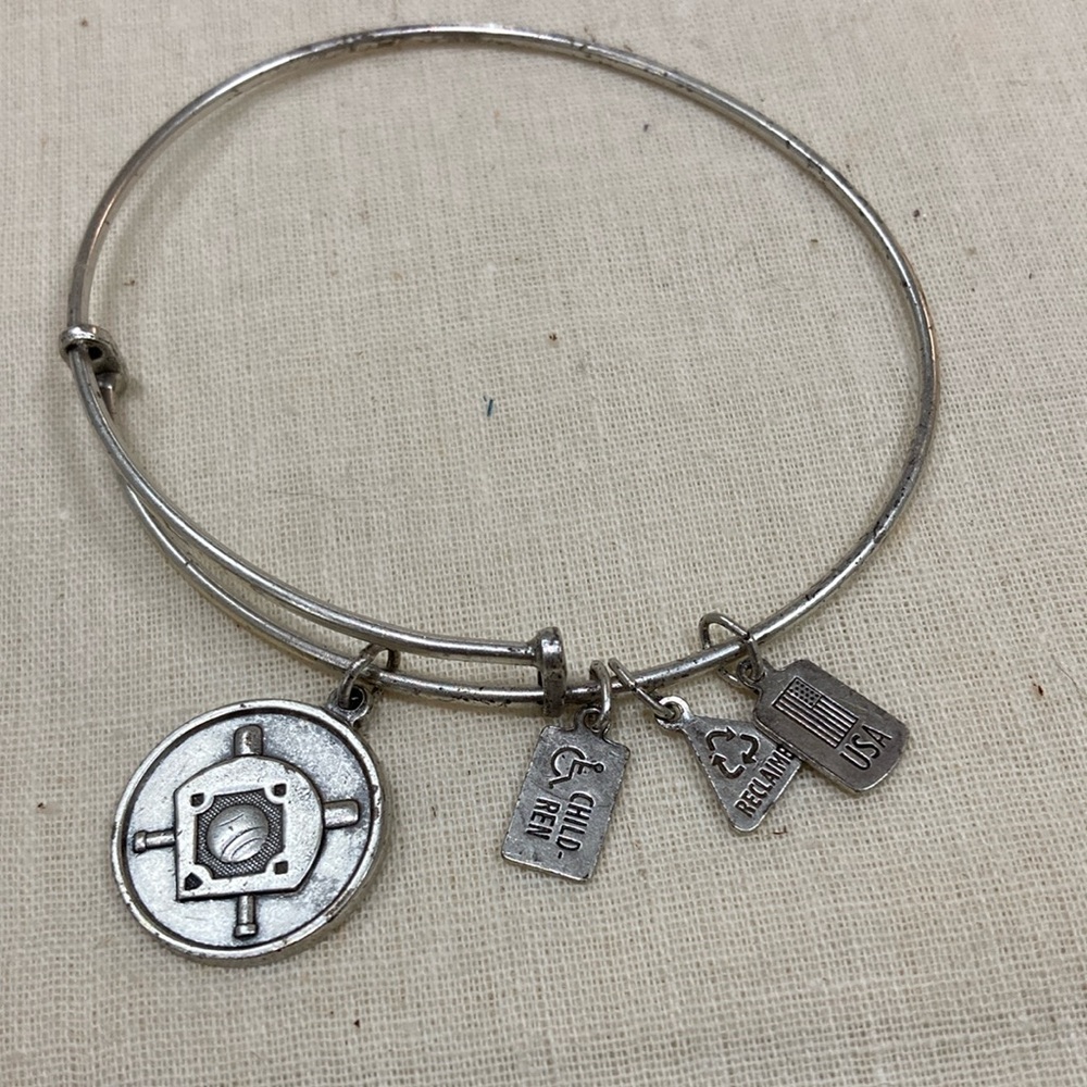 “Wind& Fire bracelet